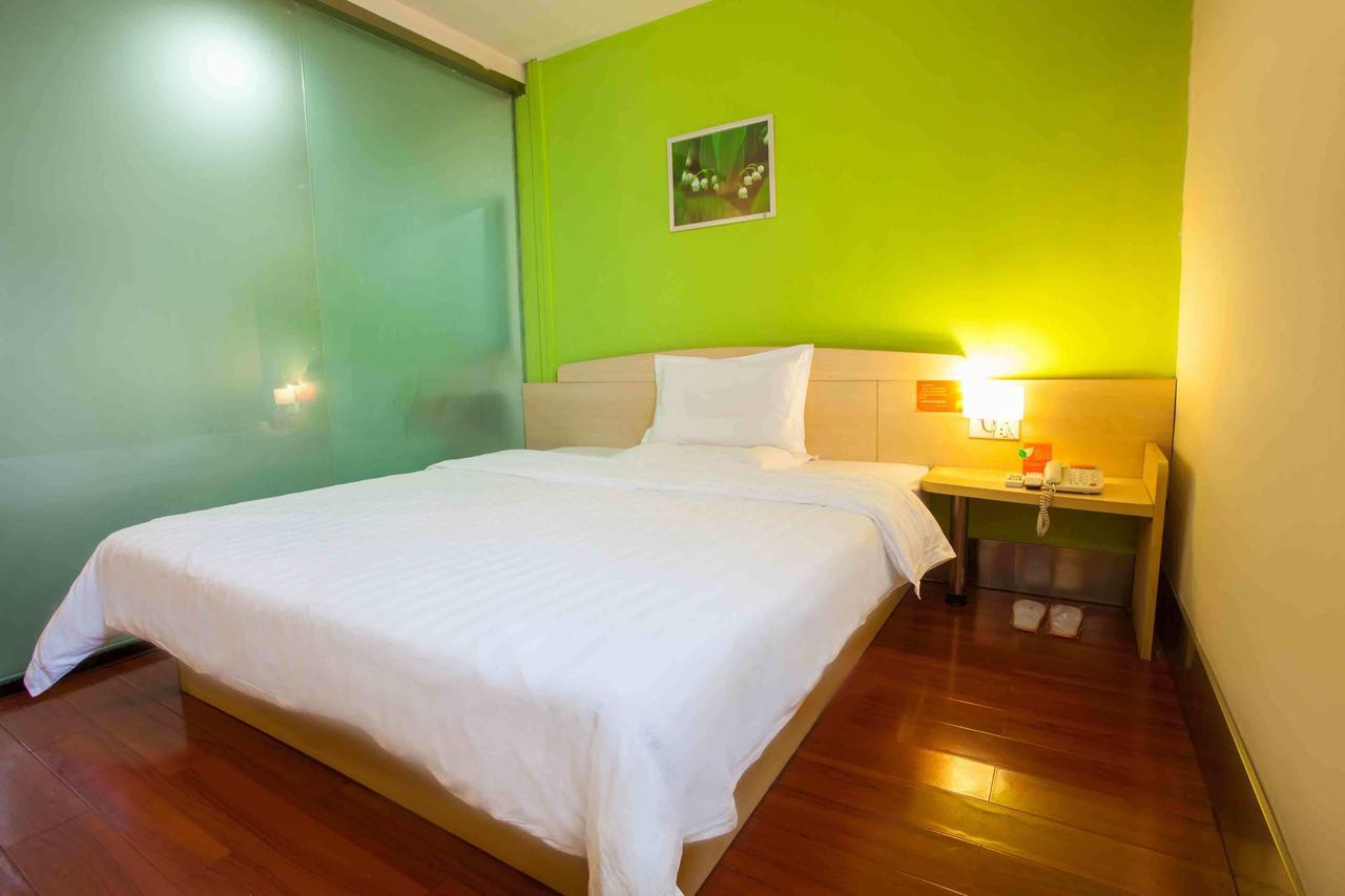 7Days Inn Shanghai Pudong New International Expo Centre Esterno foto