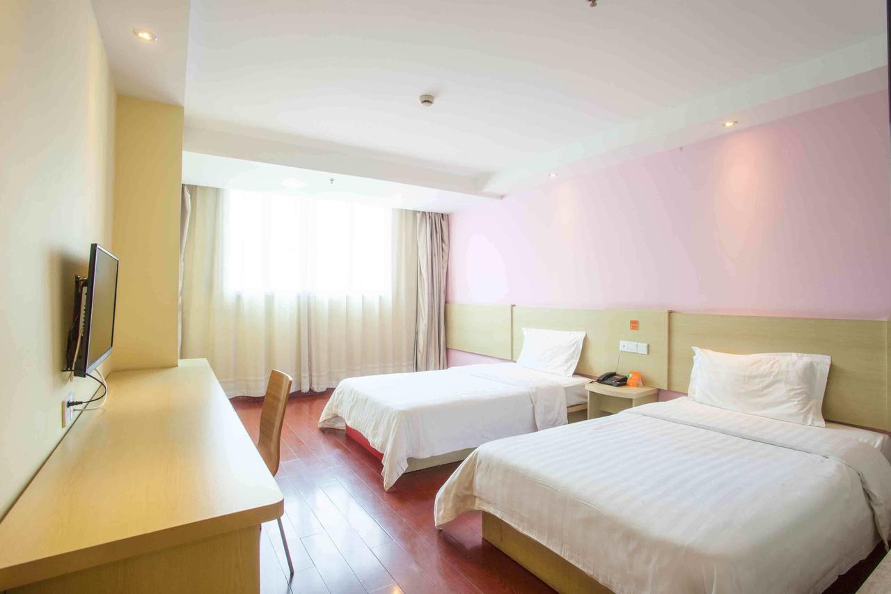 7Days Inn Shanghai Pudong New International Expo Centre Esterno foto